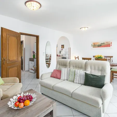 Oliva Holiday home