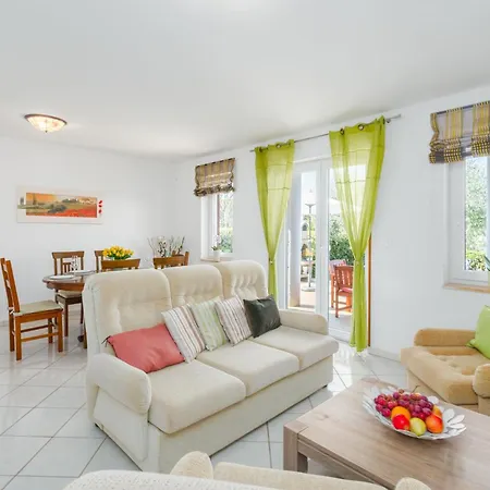 Oliva Holiday home